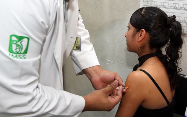 Invita IMSS Tlaxcala a vacunar a niñas de 11 a 14 años contra el VPH